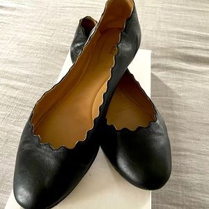 Chloe scalloped Lauren flats in black, size 38.5 (fits 8.5-9) in good condition
